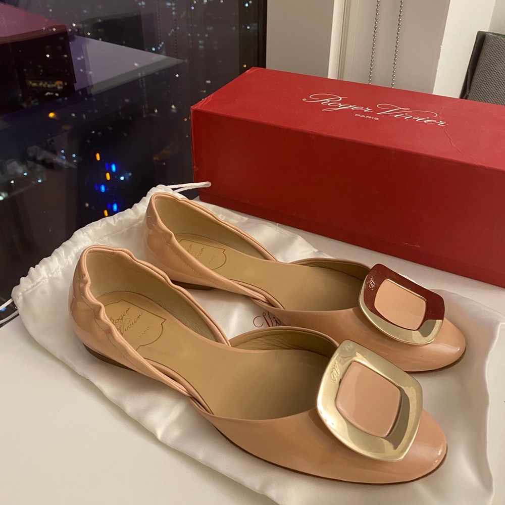 Roger Vivier ballerine chips in nude 38.5